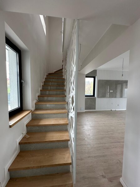 Mogosoaia, vila cu 3 bai si incalzire in pardoseala,